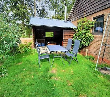 Vakantiehuis Met Jacuzzi 4 Personen Гитхорн Екстериор снимка